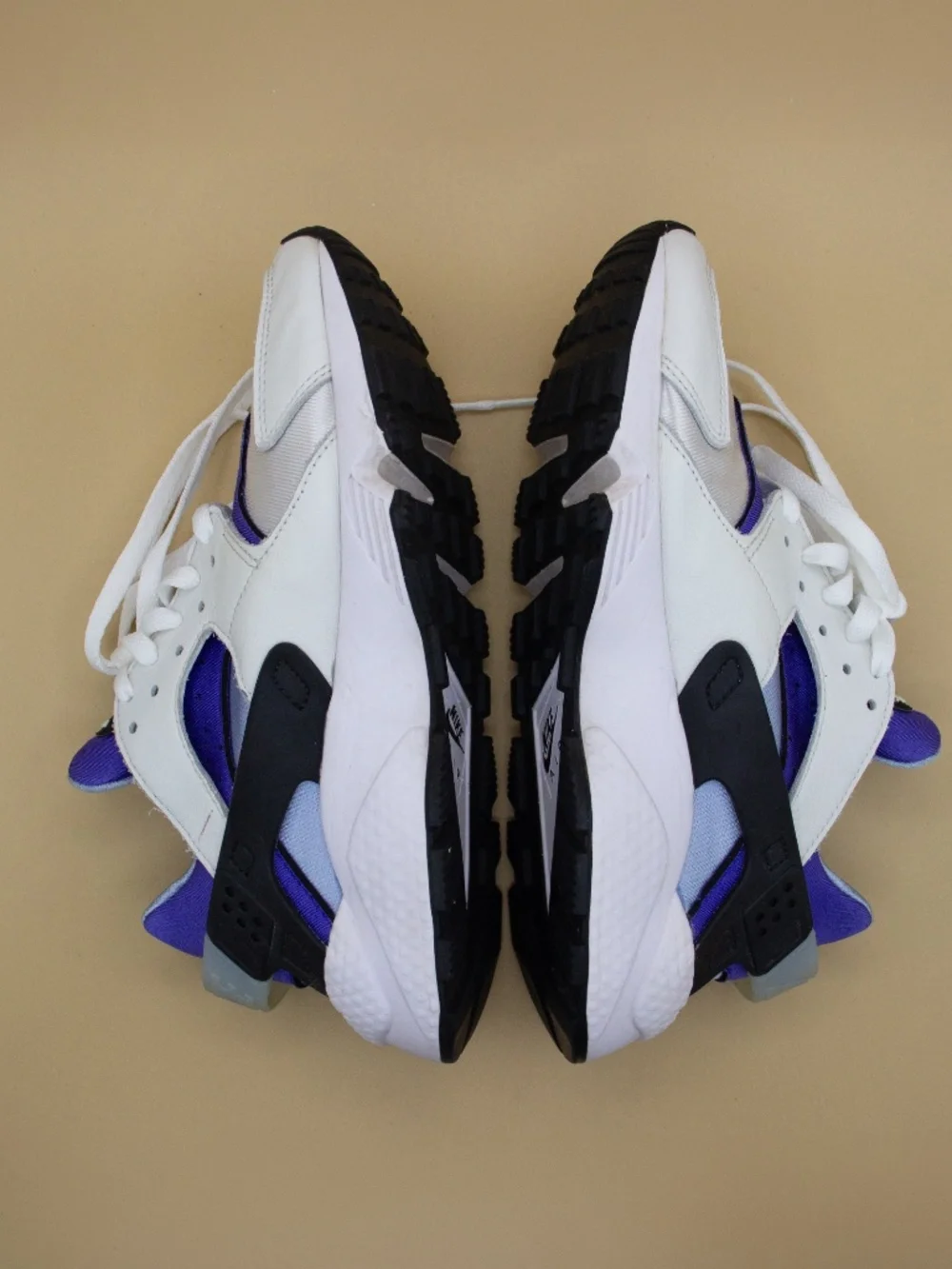 Nike Air Huarache Aluminum White Blue Athletic Shoes DH4439-100 Women's Size 8.5